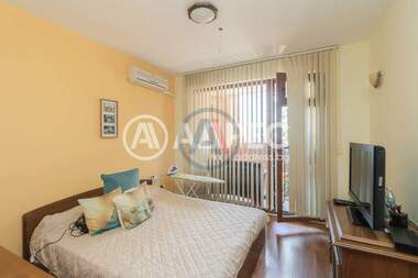 Vânzare - Apartament în Vinița,  Varna