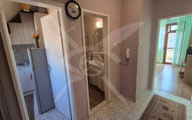 For rent - Apartment in Sportna zala,  Varna