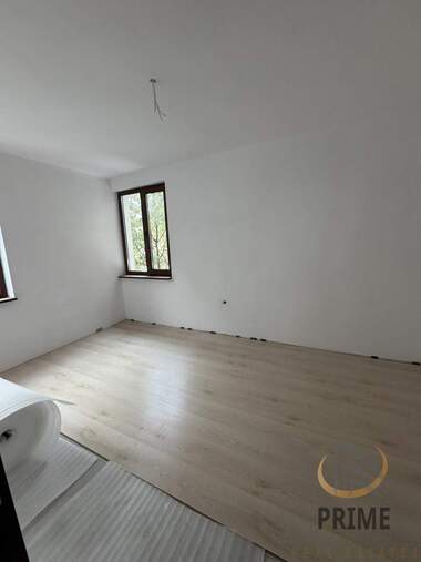 Verkauf - Wohnung in Zentar,  Burgas