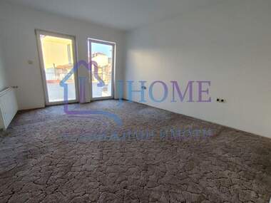 Продажба - Апартамент в Операта,  Варна