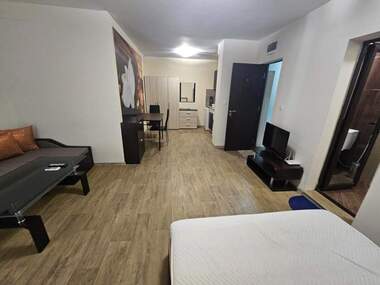 Miete - Wohnung in Mladejki halm,  Plowdiw