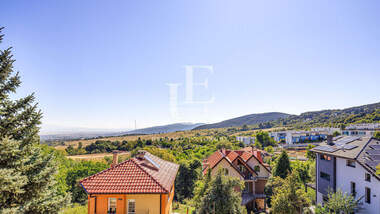 Închiriere - Casă în Simeonovo,  Sofia