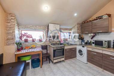 Satış - Apartman olarak Pogrebi,  Varna