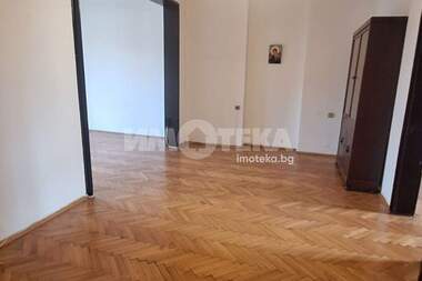 Verkauf - Wohnung in Center,  Sovia