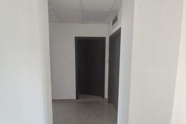 Продажа - Здание в Брезник,  Перник