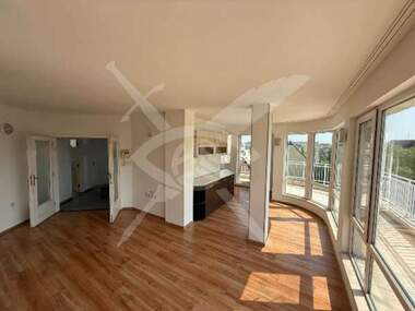 Kira - Apartman olarak Center,  Plovdiv