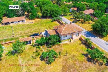 Vânzare - Casă în Obnova,  Pleven