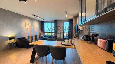 Închiriere - Apartament în Sfinții Constantin și Elena,  Varna