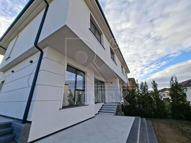 For sale - House in Belashtica,  Plovdiv