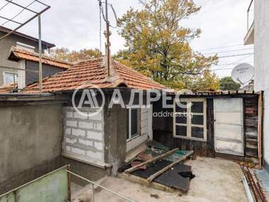 Продажба - Къща в Център,  Варна