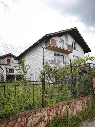 Vânzare - Casă în Baîkușeva mahala,  Pernik
