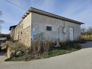 Vânzare - Spațiu industrial în Gorna Oriahovița,  Veliko Tărnovo