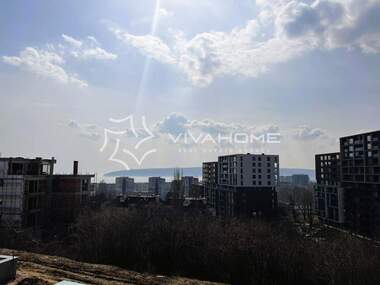 Продажба - Апартамент в Бриз,  Варна