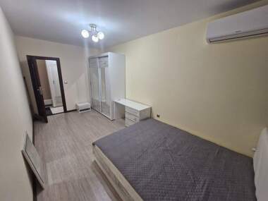 Închiriere - Apartament în Lazur,  Burgas