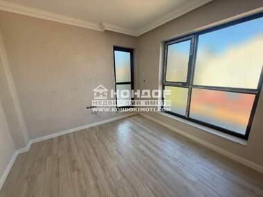Vânzare - Apartament în Kărșiaka,  Plovdiv