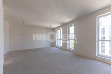 For sale - Apartment in Vazrajdane 2,  Varna