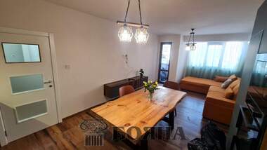 Vânzare - Apartament în Center,  Ruse