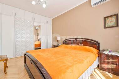 Продажа - Квартира в Христо Смирненски,  Пловдив