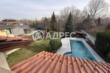 Închiriere - Casă în V.Z. Amerikanski kolej,  Sofia