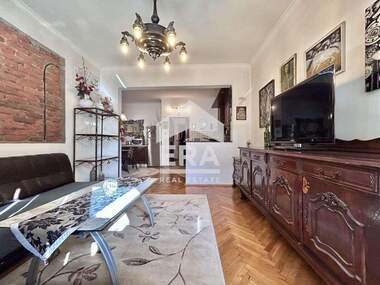 Închiriere - Apartament în Center,  Sofia
