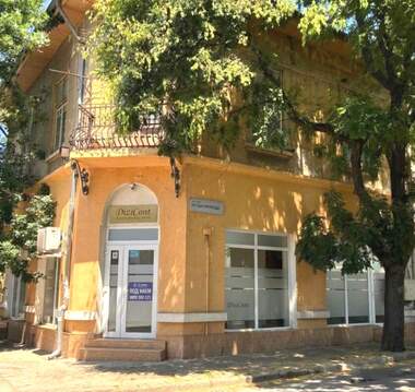 Miete - Büro/Laden/Schönheitssalon in Center,  Ruse