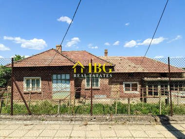 For sale - House in Polski Trambesh,  Veliko Tarnovo