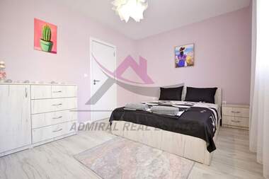 For rent - Apartment in Kolhozen pazar,  Varna