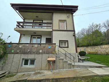 For sale - House in Bojichen,  Ruse