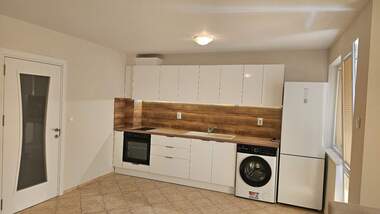For rent - Apartment in Briz,  Varna