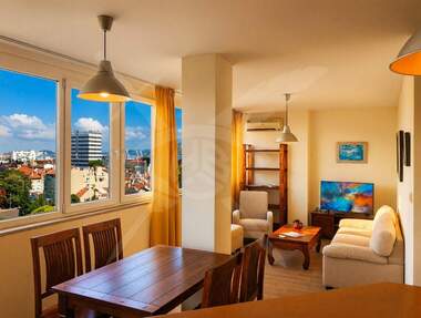 Închiriere - Apartament în Văzrajdane,  Burgas