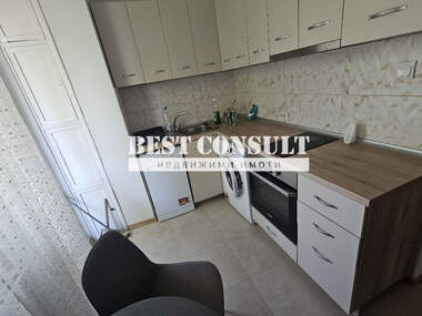 Închiriere - Apartament în Văzrajdane,  Ruse