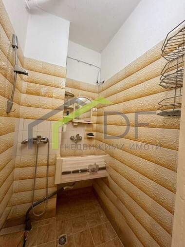 Vânzare - Apartament în Mladost 2,  Varna
