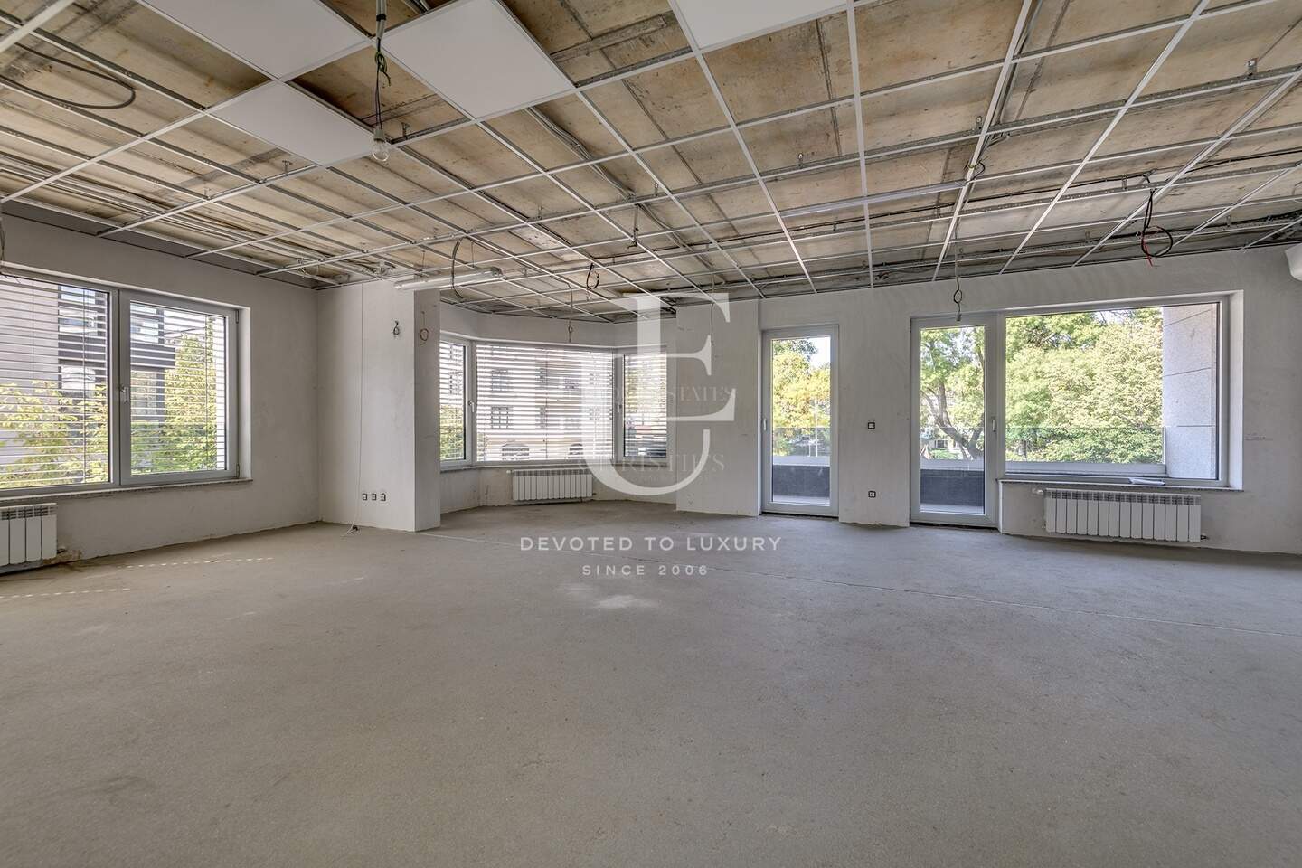 Ofis olarak Iztok, Sofia – fotoğraf 3