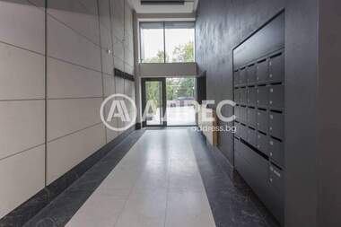 Închiriere - Apartament în Izgrev,  Sofia