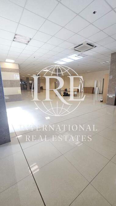 For rent - Store in Metro,  Varna