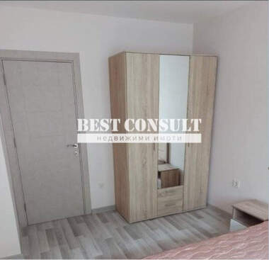 Închiriere - Apartament în Center,  Ruse