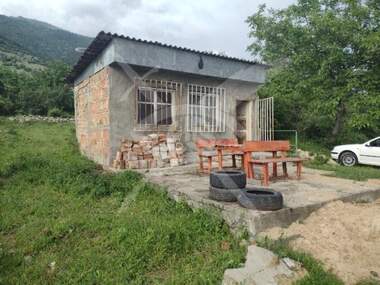 Продажба - Къща в Карлово,  Пловдив