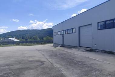 Продажа - Здание в Брезник,  Перник