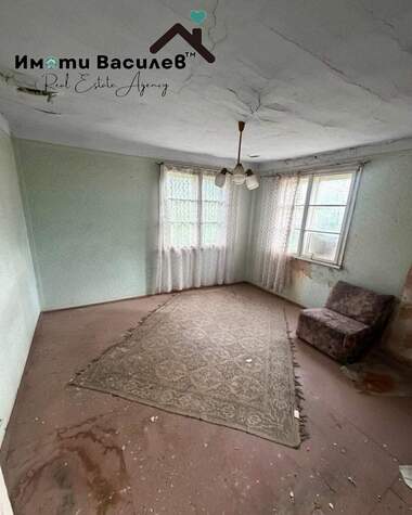 For sale - House in Opicvet,  Sofia Oblast