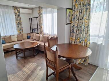 Închiriere - Apartament în Bratia Miladinovi,  Burgas