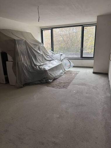 Verkauf - Wohnung in Zentar,  Iambol