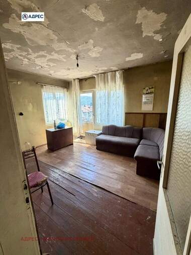 Verkauf - Etage von Haus in Troian,  Lowetsch