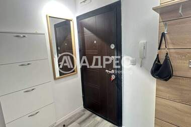Kira - Apartman olarak Pogrebi,  Varna