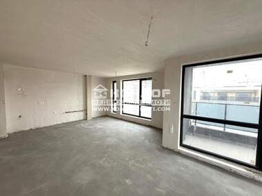 Vânzare - Apartament în Kărșiaka,  Plovdiv