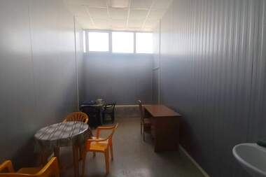 Продажа - Здание в Брезник,  Перник