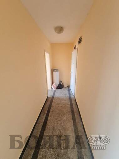 Închiriere - Apartament în Center,  Ruse