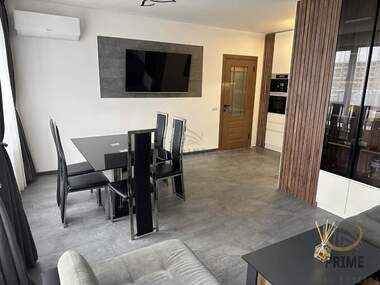 Miete - Wohnung in Horizont,  Burgas