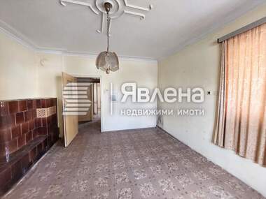 Продажа - Дом в Център,  Ямбол