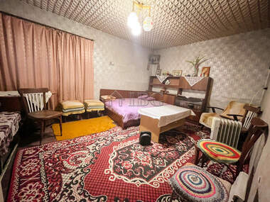 For sale - House in Pet Kladenci,  Ruse
