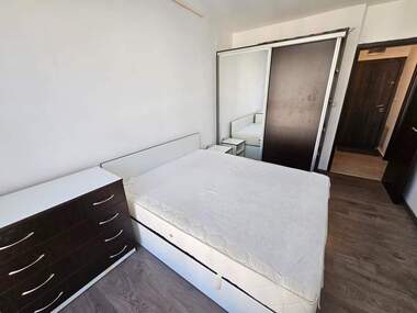 Miete - Wohnung in Mladejki halm,  Plowdiw